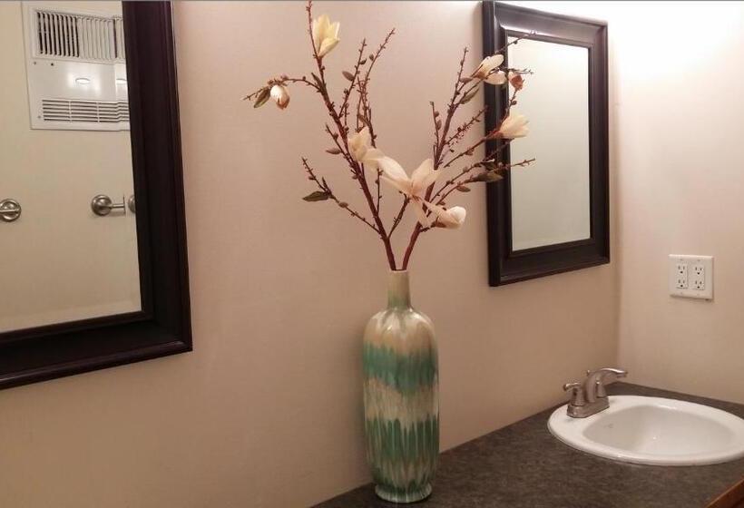 غرفة قياسية, Cedar Canyon Condos