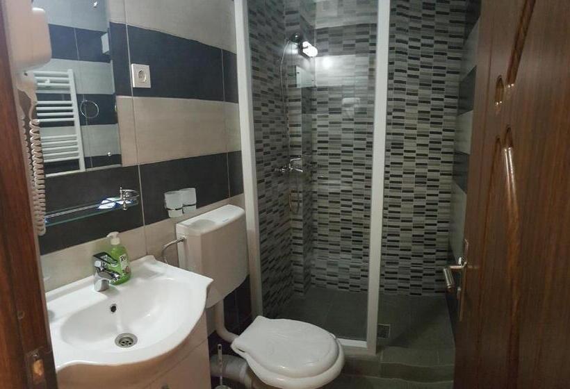 اتاق سوپریور سه تخته, Casa Alex