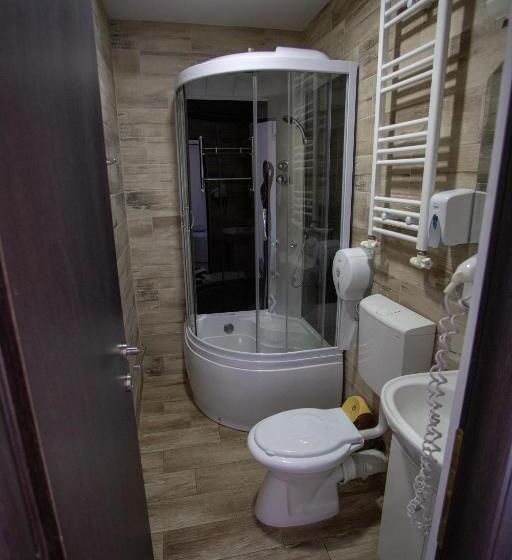 اتاق سوپریور سه تخته, Casa Alex