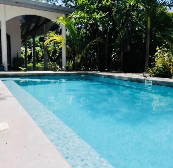 منزل 3 غرف نوم, Casa Alice Marbella Lodge