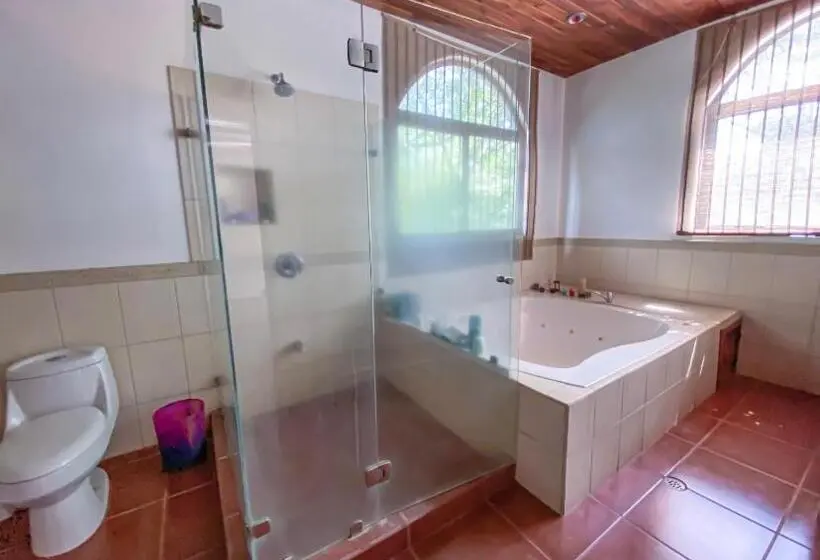 テラス付き１ベッドルームアパートメント, Casa Alice Marbella Lodge