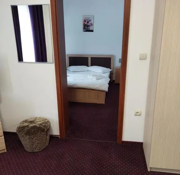 Huoneisto 2 Makuuhuonetta, Casa Azugeana