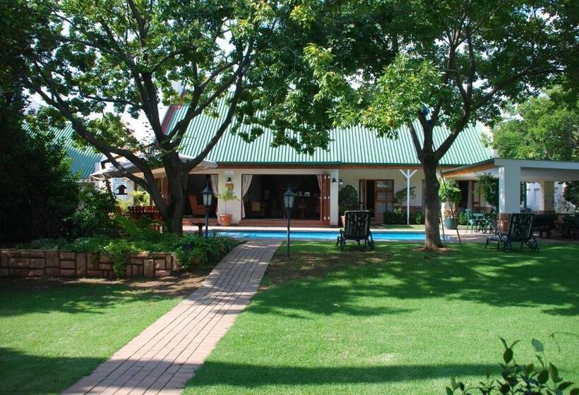 חדר סטנדרט יחיד, Sunninghill Guest Lodges