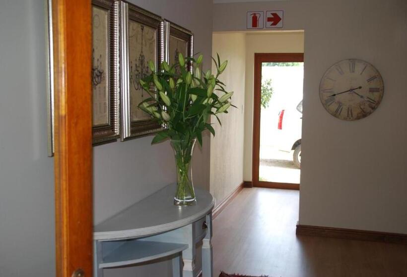 חדר משפחתי, Sunninghill Guest Lodges