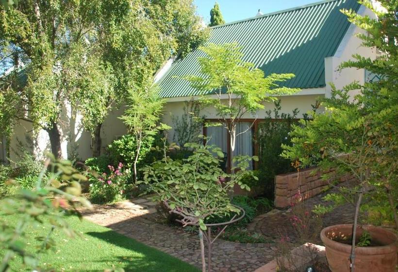 סוויטה, Sunninghill Guest Lodges