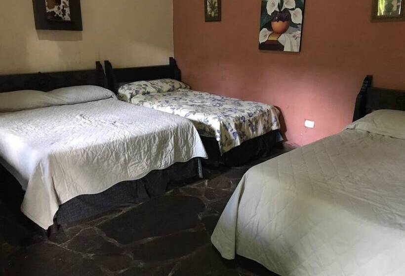 غرفة عائلية, Villa Santo Domingo