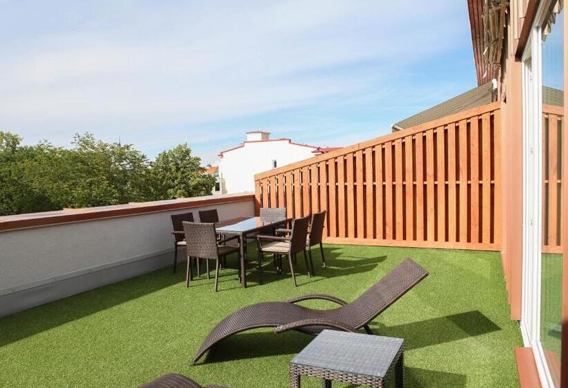 1 Bedroom Penthouse Apartment, Myapartments