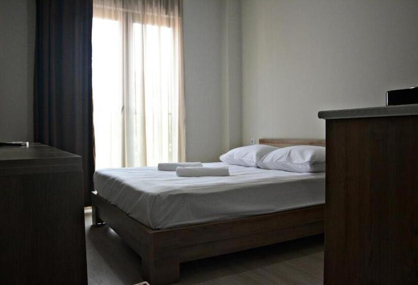 استودیوی استاندارد, Apartments On Vaja Pshavela