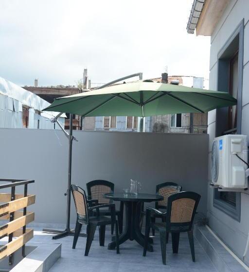 استودیوی استاندارد, Apartments On Vaja Pshavela