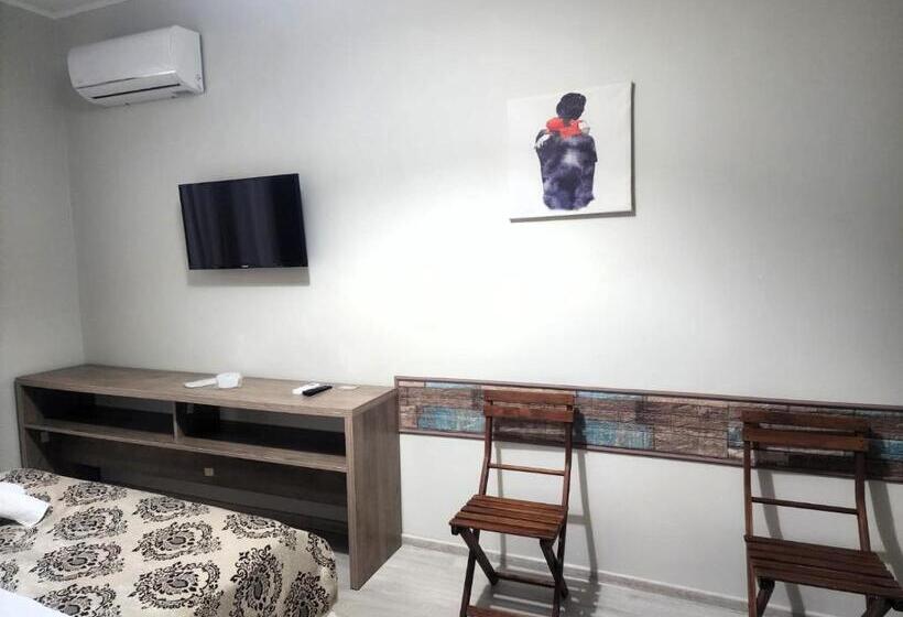 استودیوی استاندارد, Apartments On Vaja Pshavela