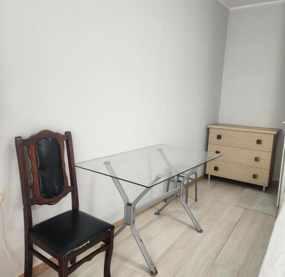 اتاق اکونومی, Apartments On Vaja Pshavela