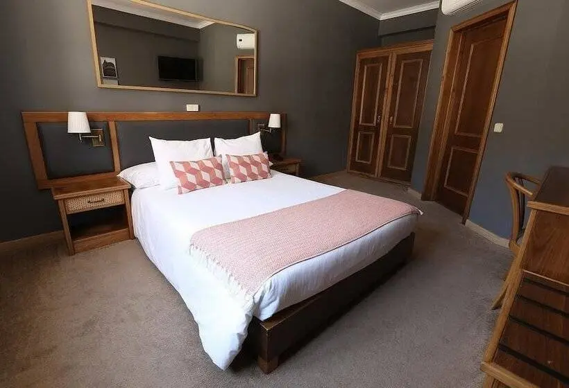 اتاق اکونومی, Cosy Sintra