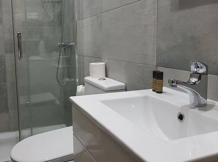 اتاق اکونومی, Cosy Sintra