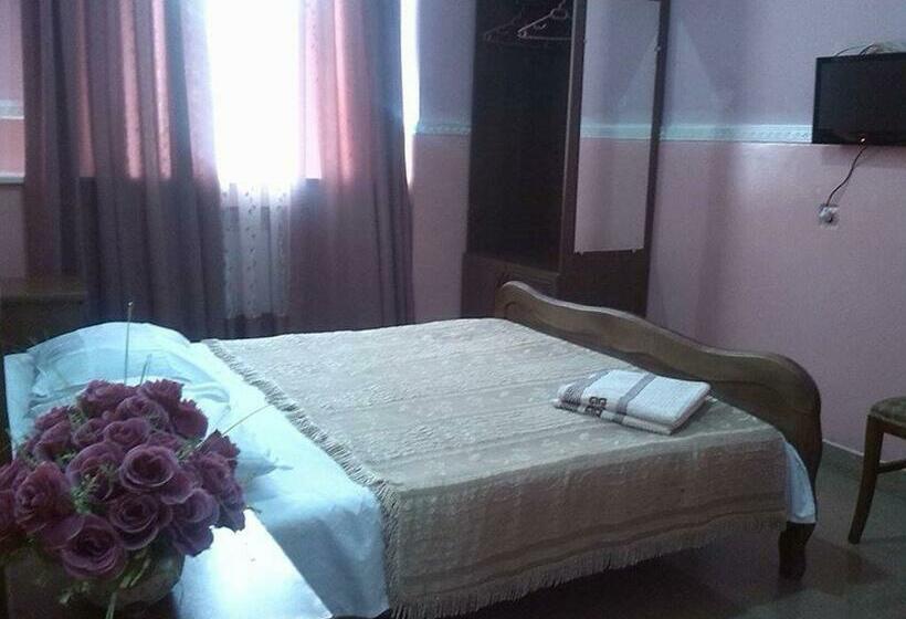 اتاق استاندارد, Hostel Georgia