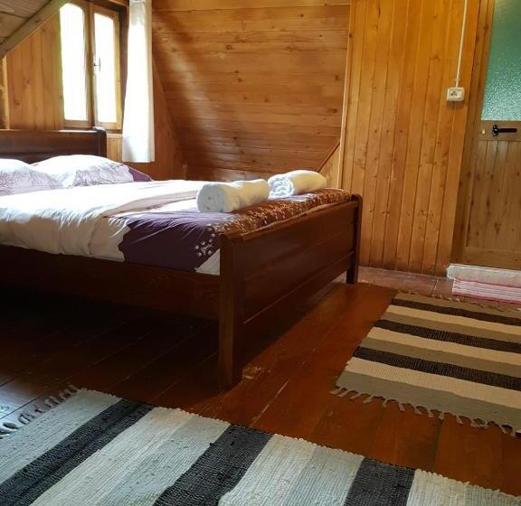 Quarto Estandar Vista Montanha, Shpella Guesthouse Theth