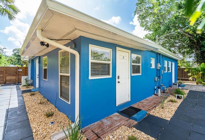 Студия Стандарт, The Blue House Fort Lauderdale