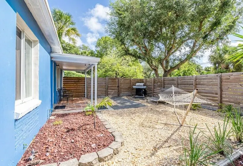 ویلای لوکس 1 خوابه, The Blue House Fort Lauderdale