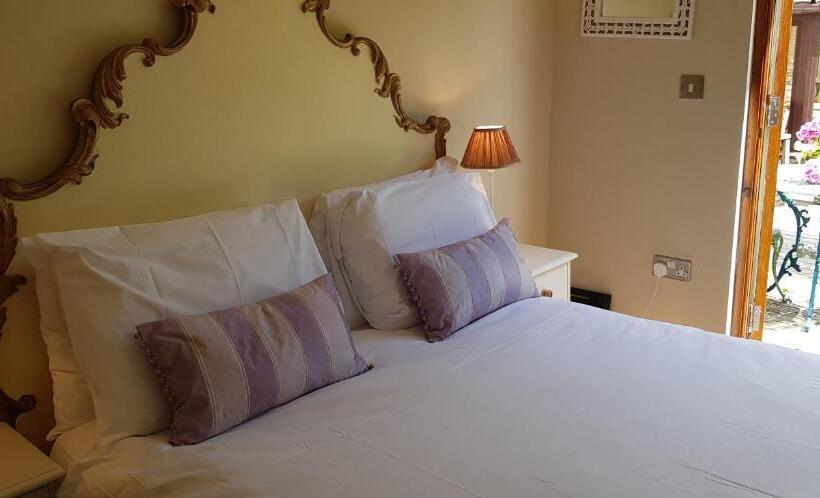 Pokój Standard, The Old Forge