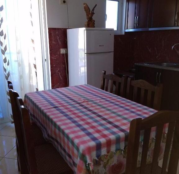 2ベッドルームアパートメント, Vila Ester