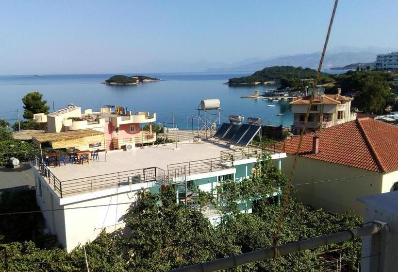 Triple Room Sea View, Vila Ester