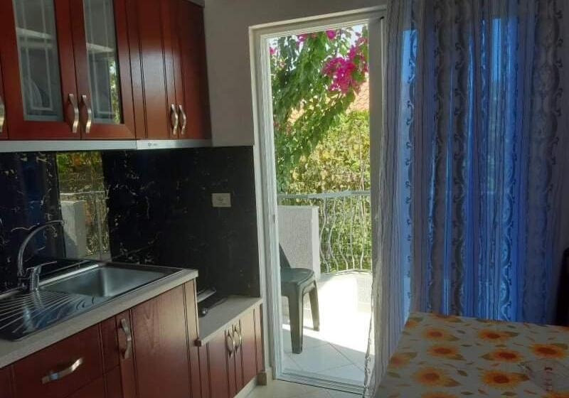 Classic room with balcony, Vila Ester