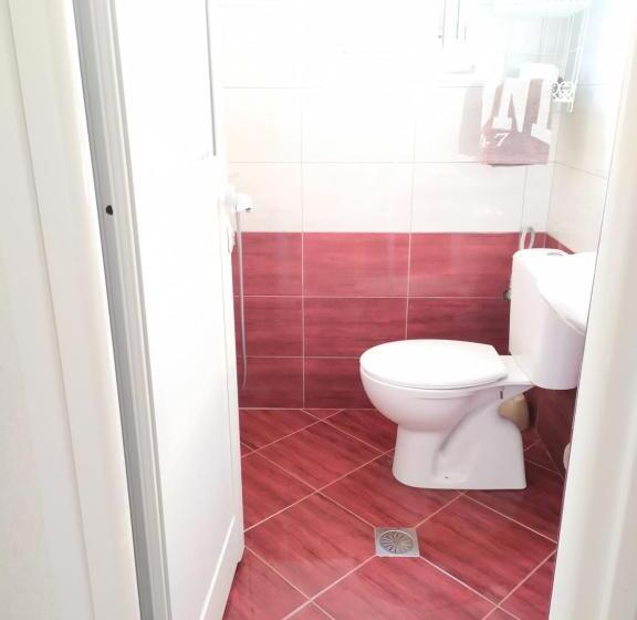 庭の見えるスタンダードトリプルルーム, Vila Ester