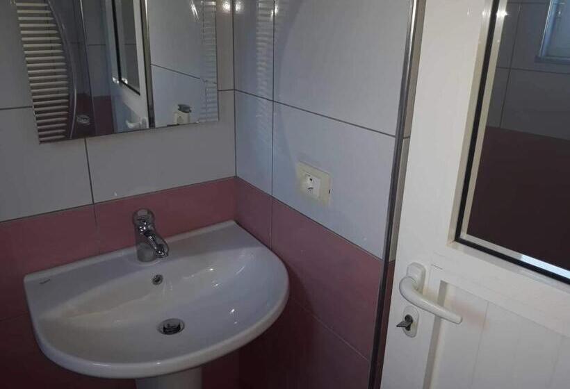 ガーデンビュースタンダード4ベッドルーム, Vila Ester