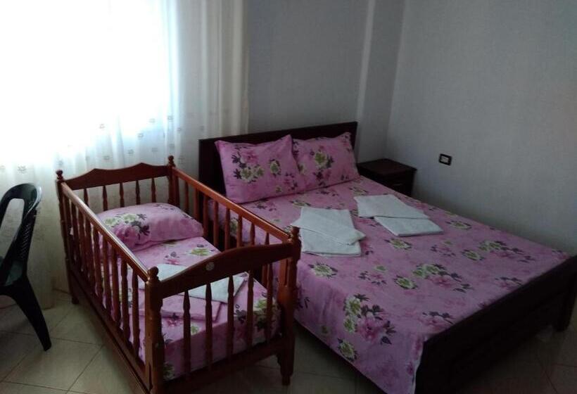 Classic room with balcony, Vila Ester