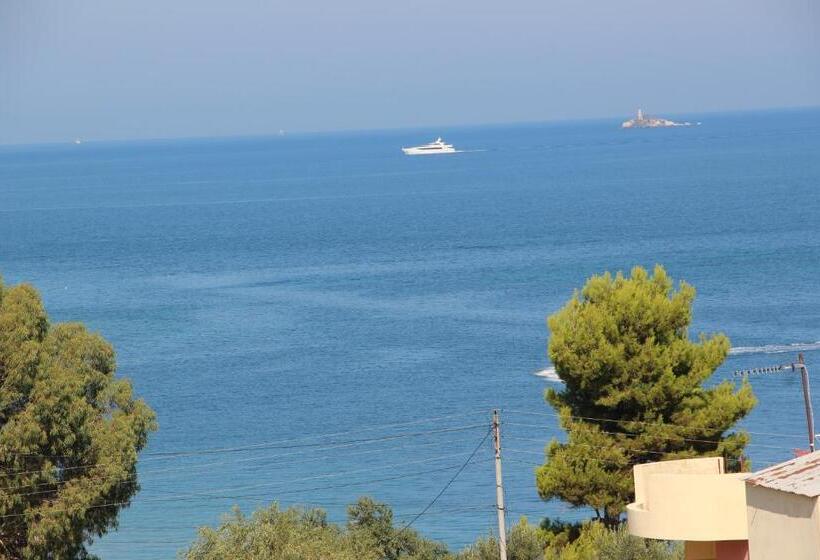 Triple Room Sea View, Vila Ester