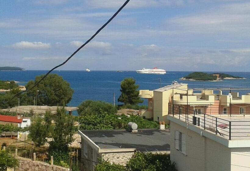 Triple Room Sea View, Vila Ester
