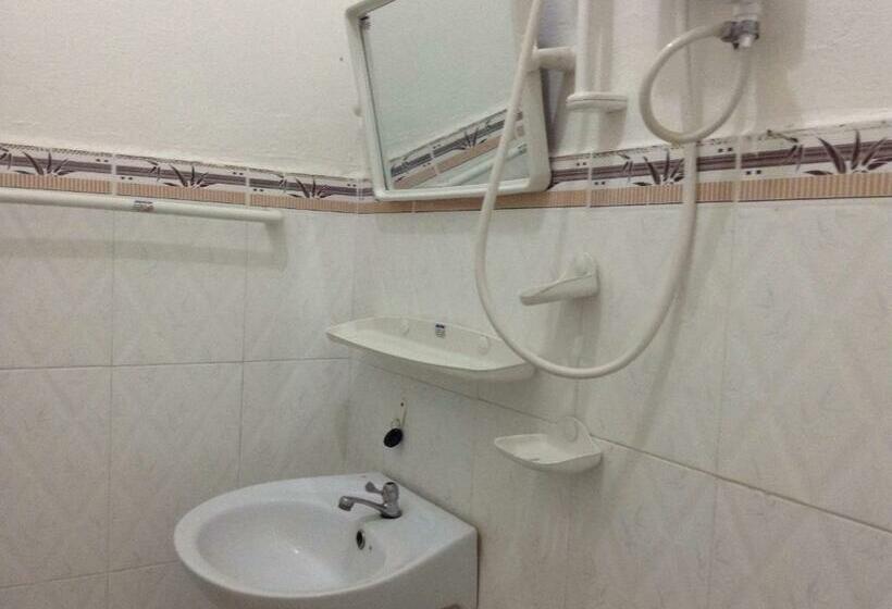 اتاق سوپریور, 247c/a Guest House