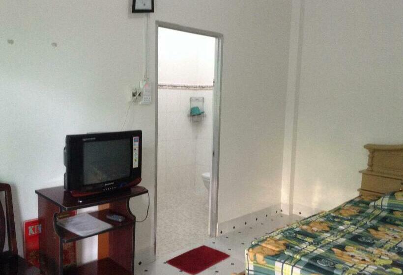 اتاق سوپریور, 247c/a Guest House