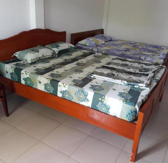 اتاق استاندارد, 247c/a Guest House