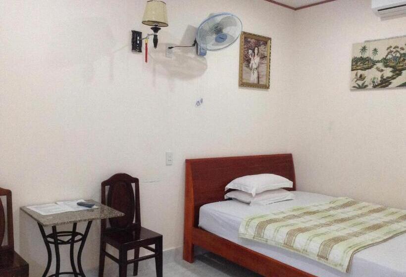 اتاق سوپریور, 247c/a Guest House