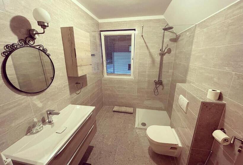 آپارتمان 2 خوابه, Apartment And Rooms Maraton