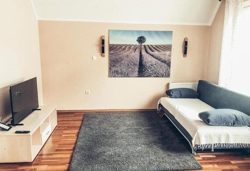 آپارتمان 2 خوابه, Apartment And Rooms Maraton