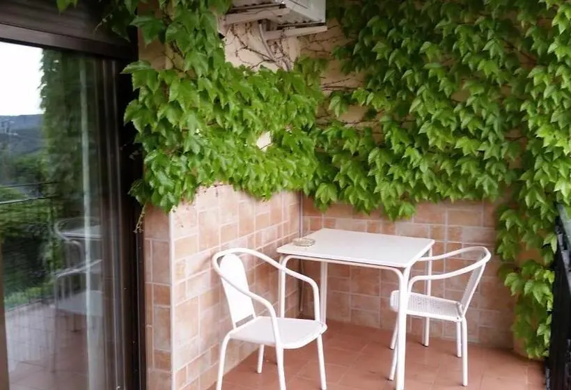 Standard-huone Parveke, Hostal Los Rosales