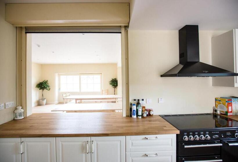 Family Suite, Rock Farm Slane   Limehouse