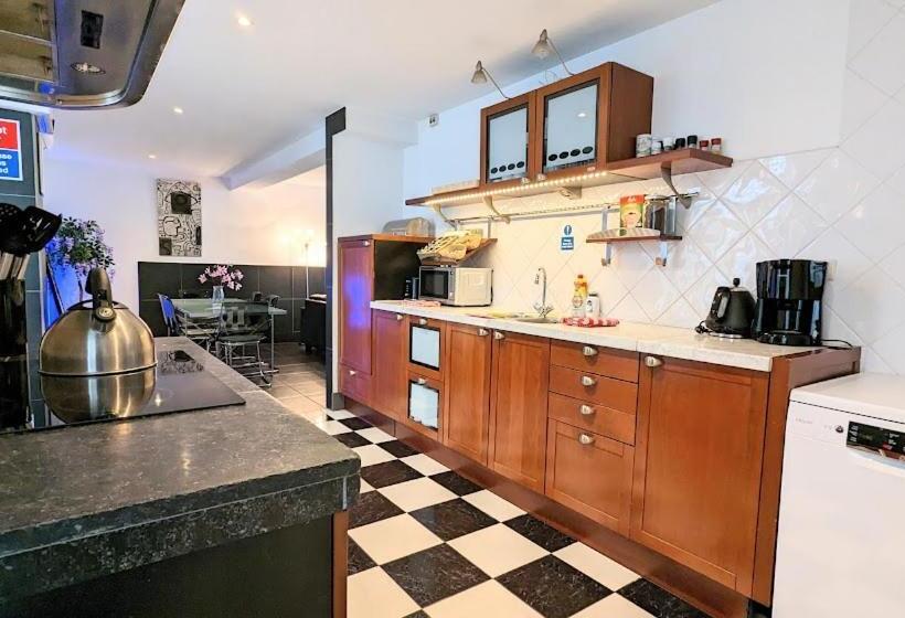 带3个卧室的公寓, The Amsterdam Hotel Apartment In The Center