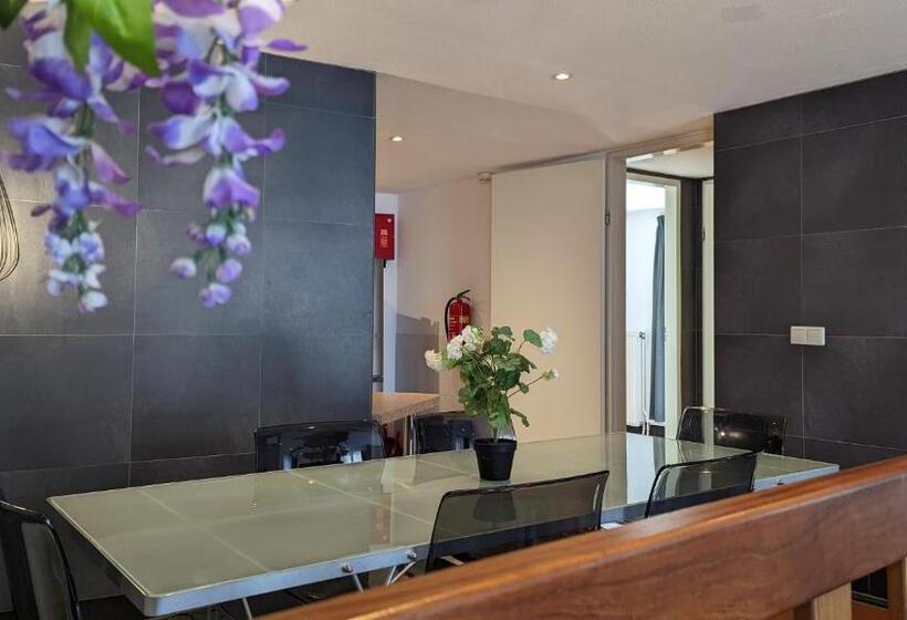 带2个卧室的公寓, The Amsterdam Hotel Apartment In The Center