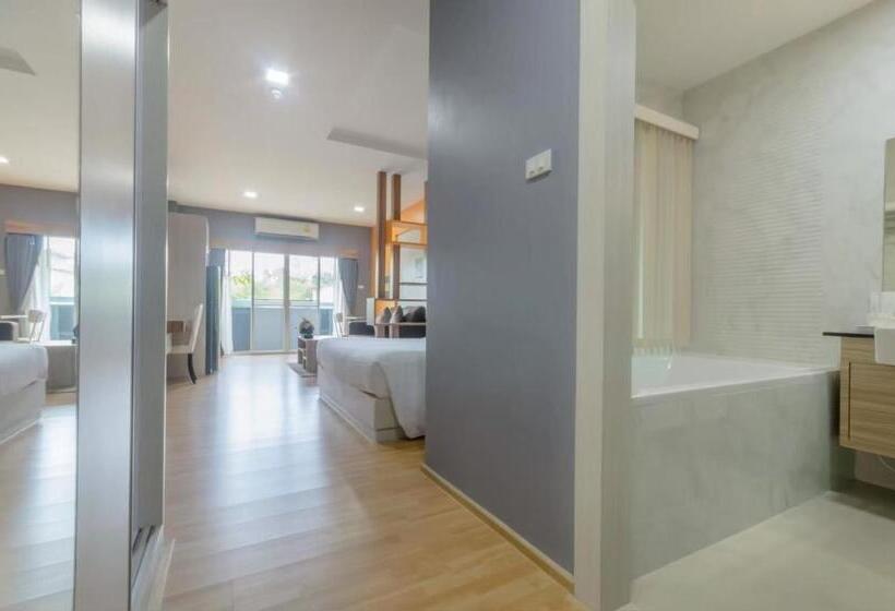 高级大房间, Eastpana