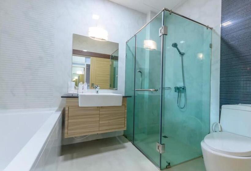 高级大房间, Eastpana