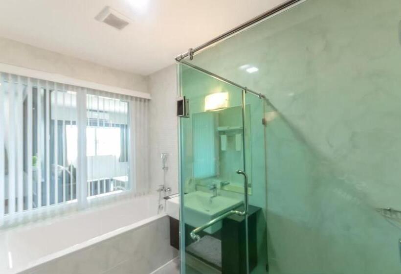 高级客房, Eastpana