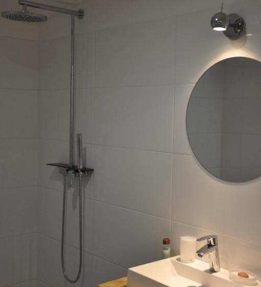 اتاق استاندارد, Du Coté De Chez Soi