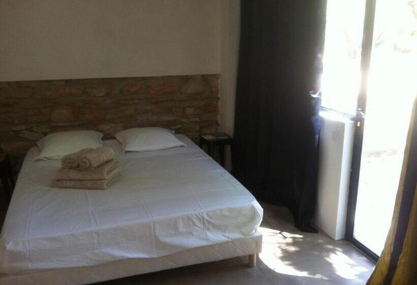 اتاق استاندارد با چشمانداز باغ, Du Coté De Chez Soi