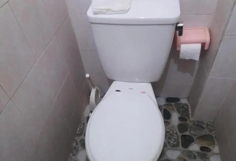 エコノミールーム, Kembar Inn Padangbai