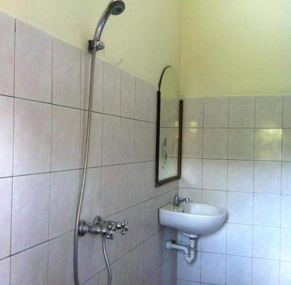 带阳台的豪华间, Kembar Inn Padangbai