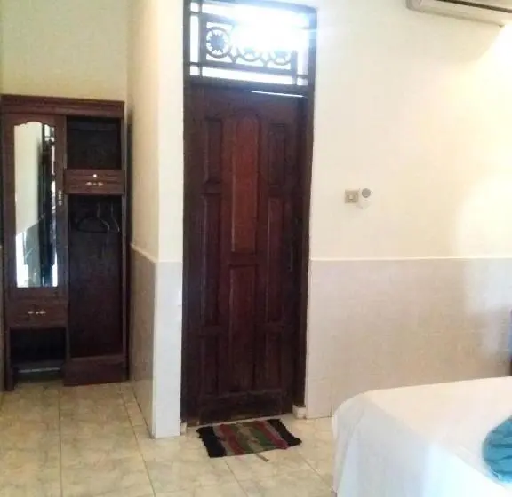 デラックスルーム, Kembar Inn Padangbai