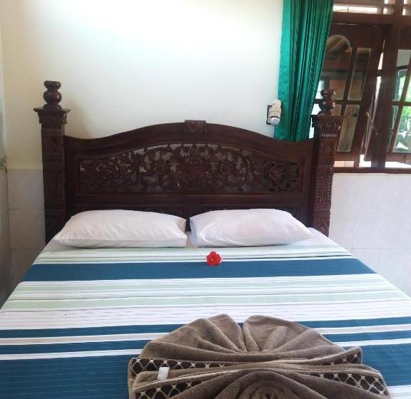 סוויטת דלוקס נוף לים, Kembar Inn Padangbai