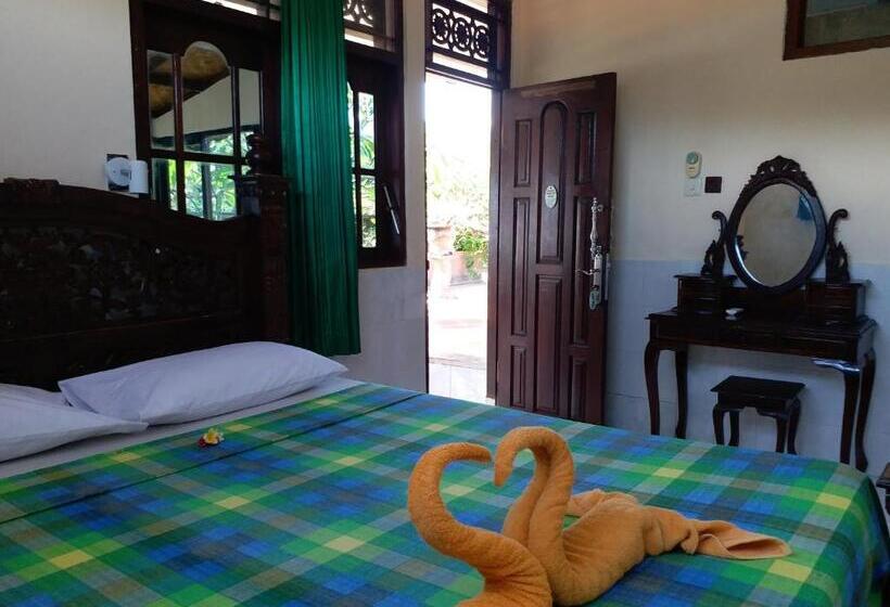 סוויטת דלוקס נוף לים, Kembar Inn Padangbai